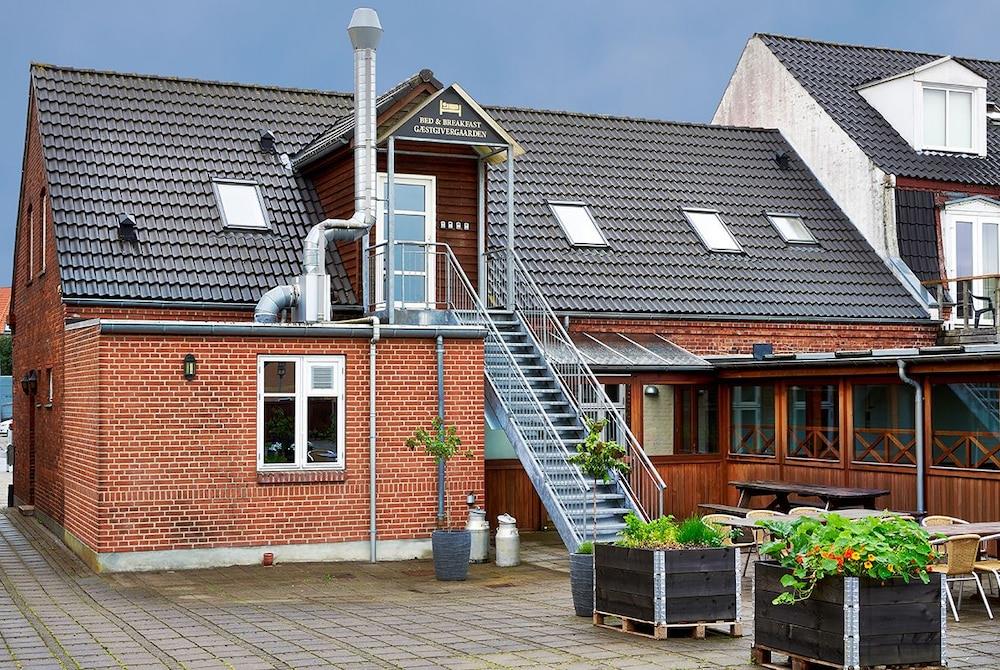 Bed And Breakfast Phønix