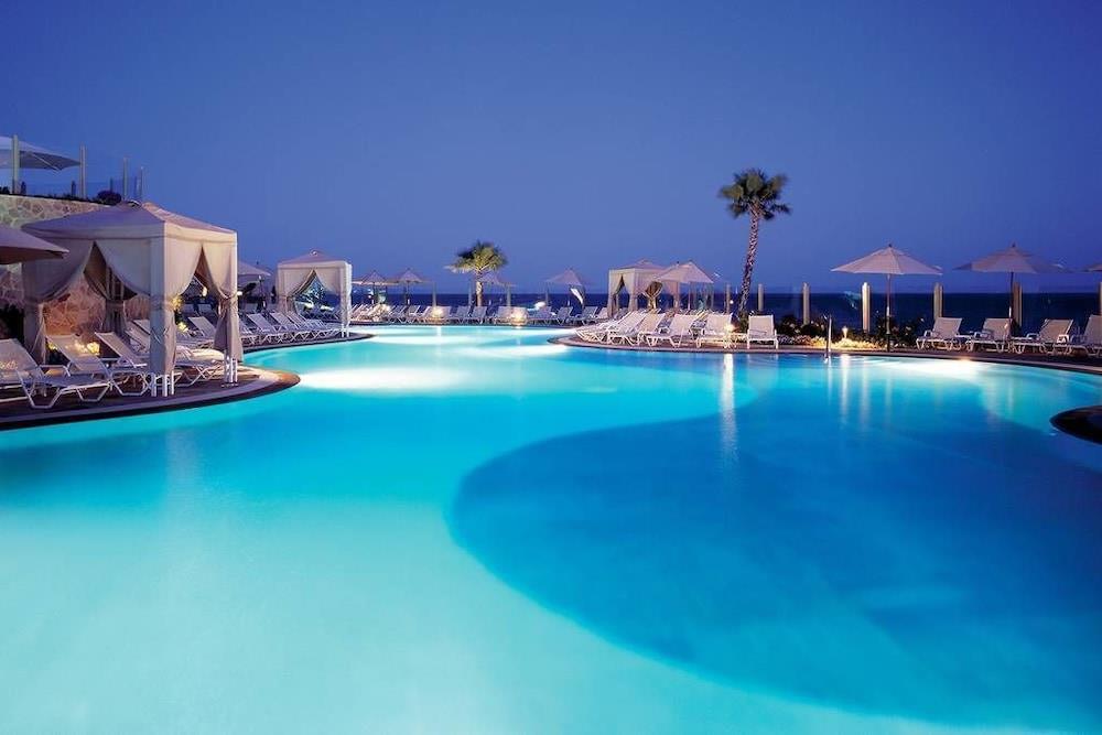 3 Br Oceanview Luxury Villa by Evb Rocks