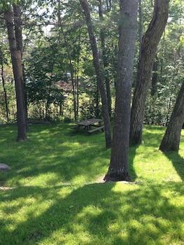 The Muskoka Rose Guest House & Retreat