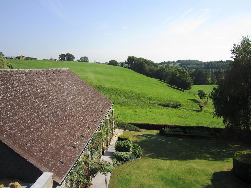 Luxury Villa With An Incredible Private Pool, Close To Maastricht And Liège