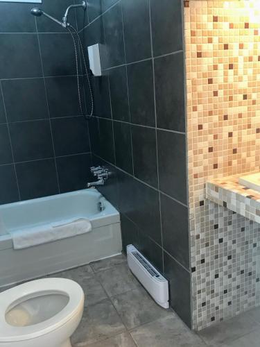 Motel De L'anse Et Camping Rimouski