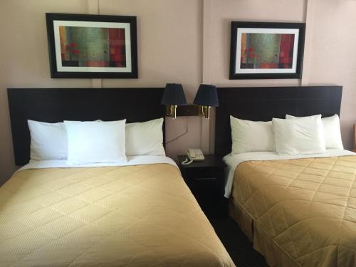 Country Squire Motel