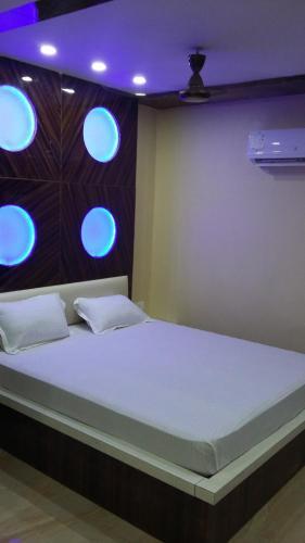 Hotel Crystal International