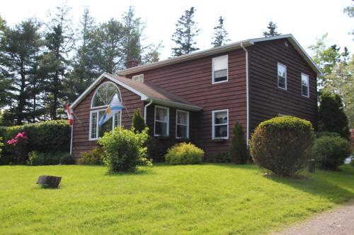 Tulips And Thistle B&B