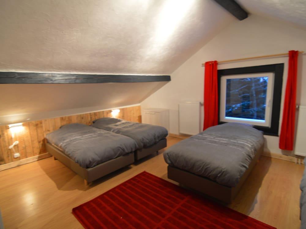 Modern Holiday Home In Sourbrodt With Private Pool