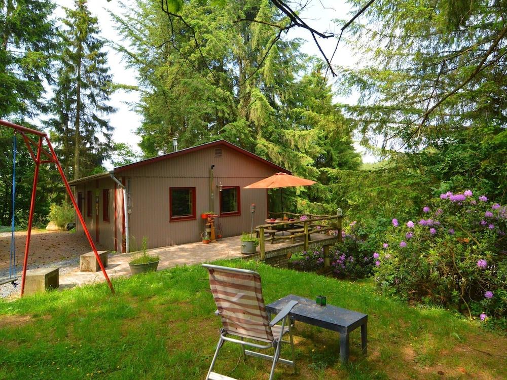 Chalet In A Green And Peaceful Environment