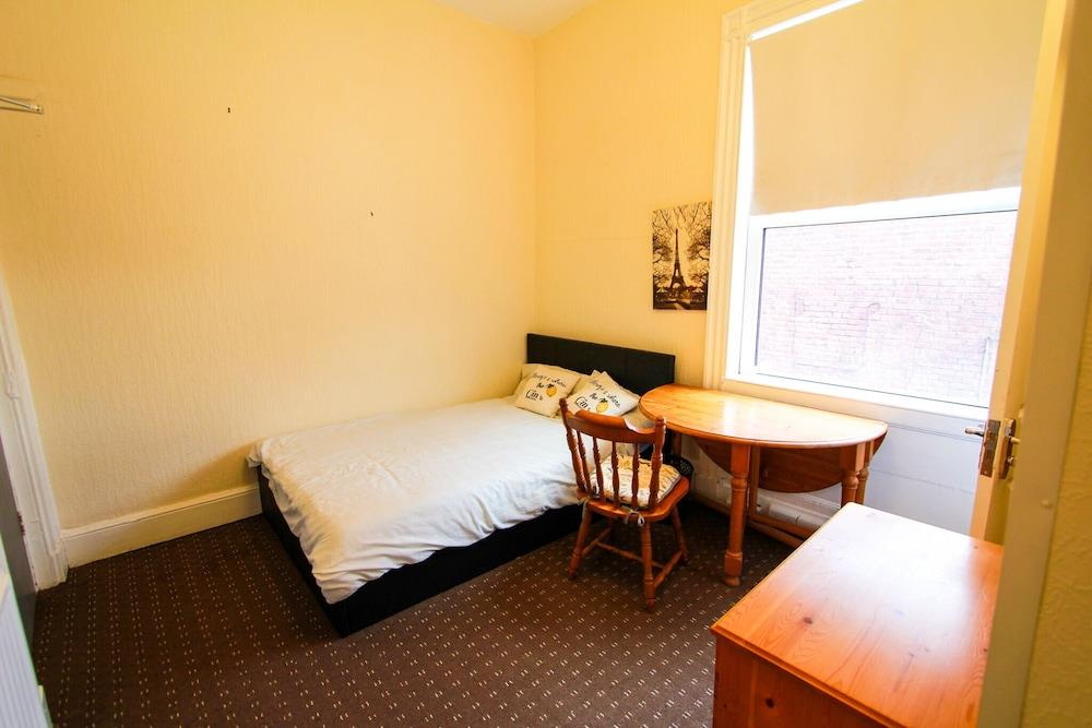 Central Bolton Accommodation