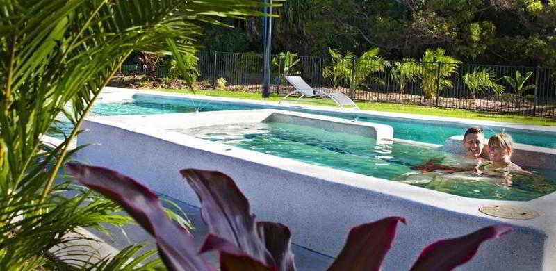 Sandcastles 1770 Motel & Resort