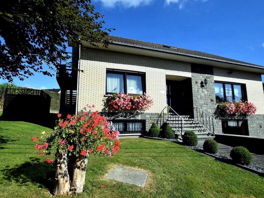 Beautiful Apartment Near Forest In Nidrum