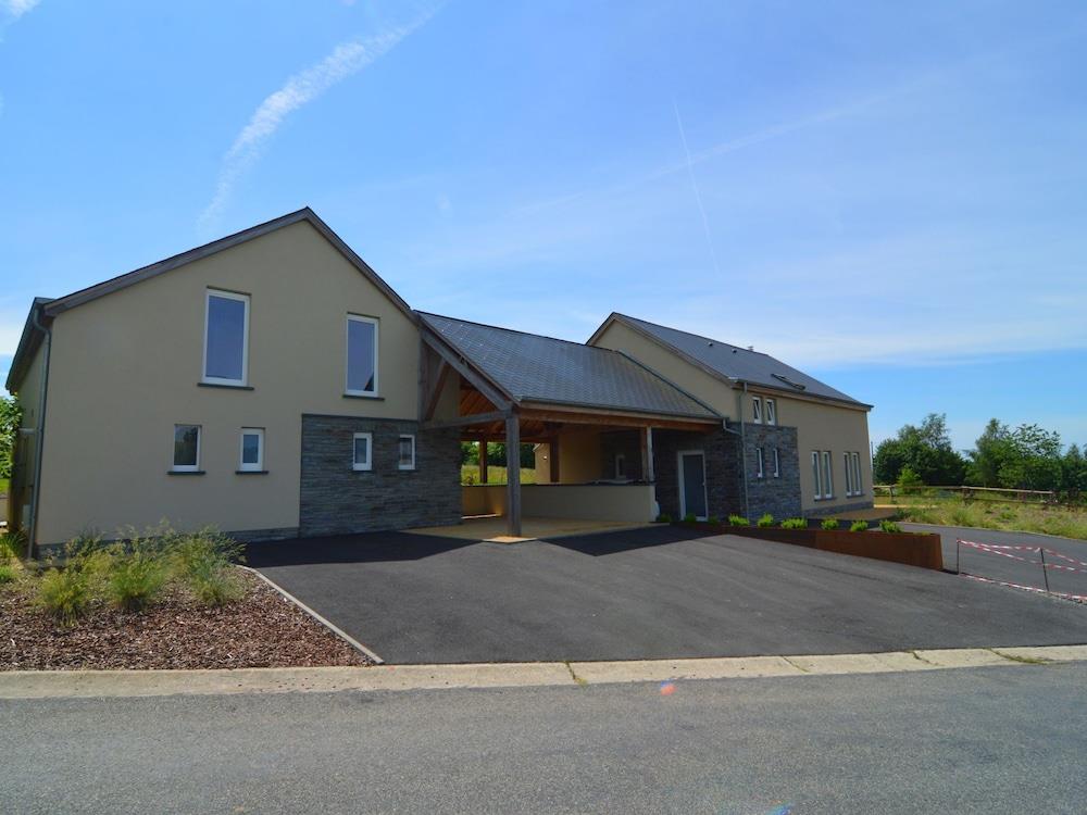 Comfortable Holiday Home Suitable For Families In Houffalize With Sauna