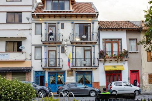 Azul De La Plaza Hotel