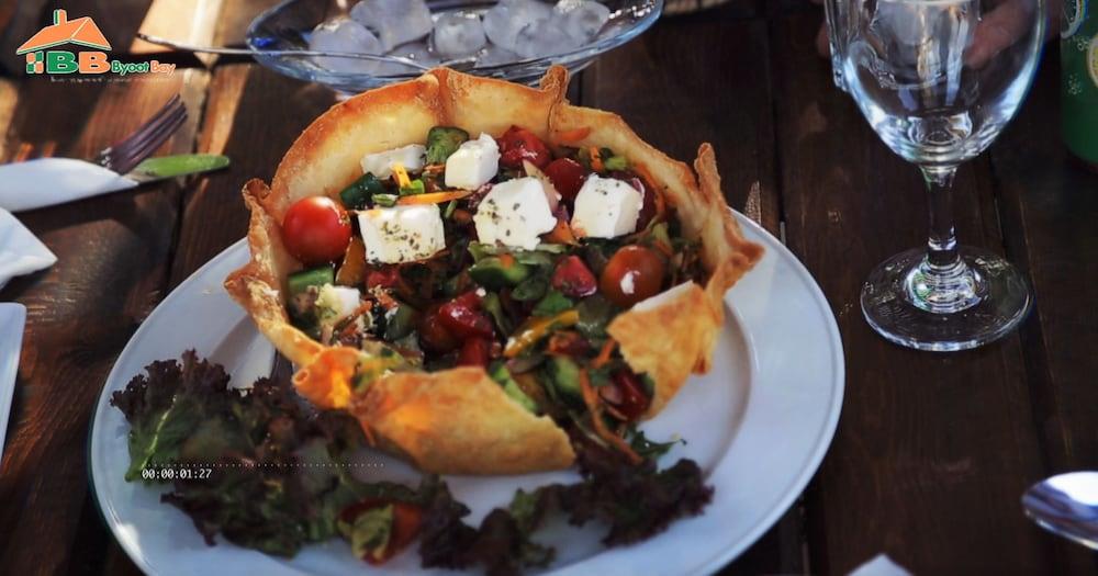 Byoot Bay Hotel & Resort