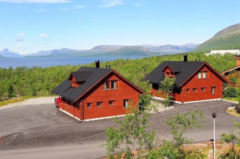 Tundrea Holiday Resort