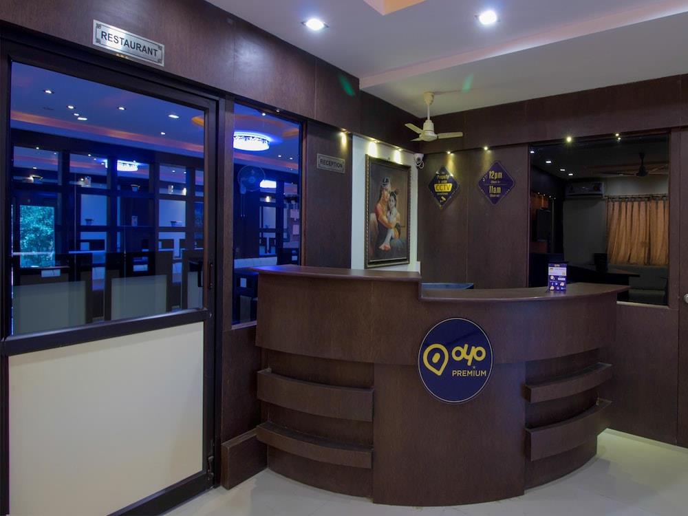 OYO Premium Shamshabad