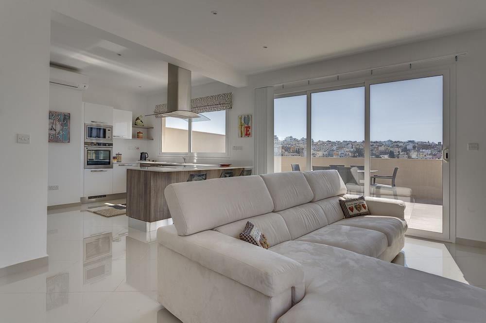 Luxury Penthouse In St Julians