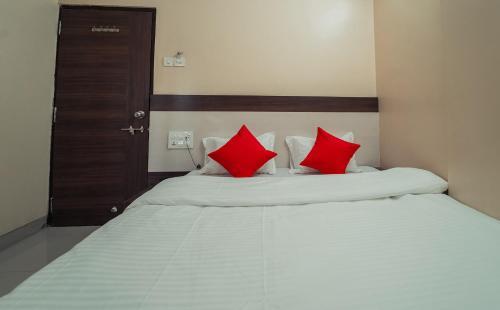 Hotel Aashish Deluxe Kolhapur