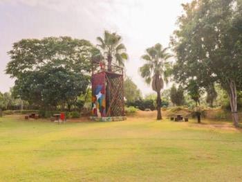 The Awesome Farms & Resorts