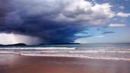 Turublien Long Beach Inn & Beach Bar