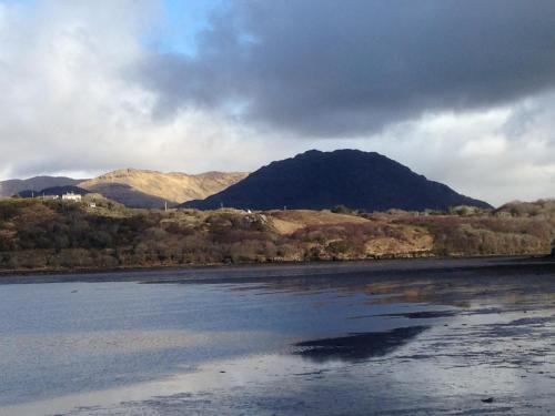 Ard Na Mara Beach Cottage