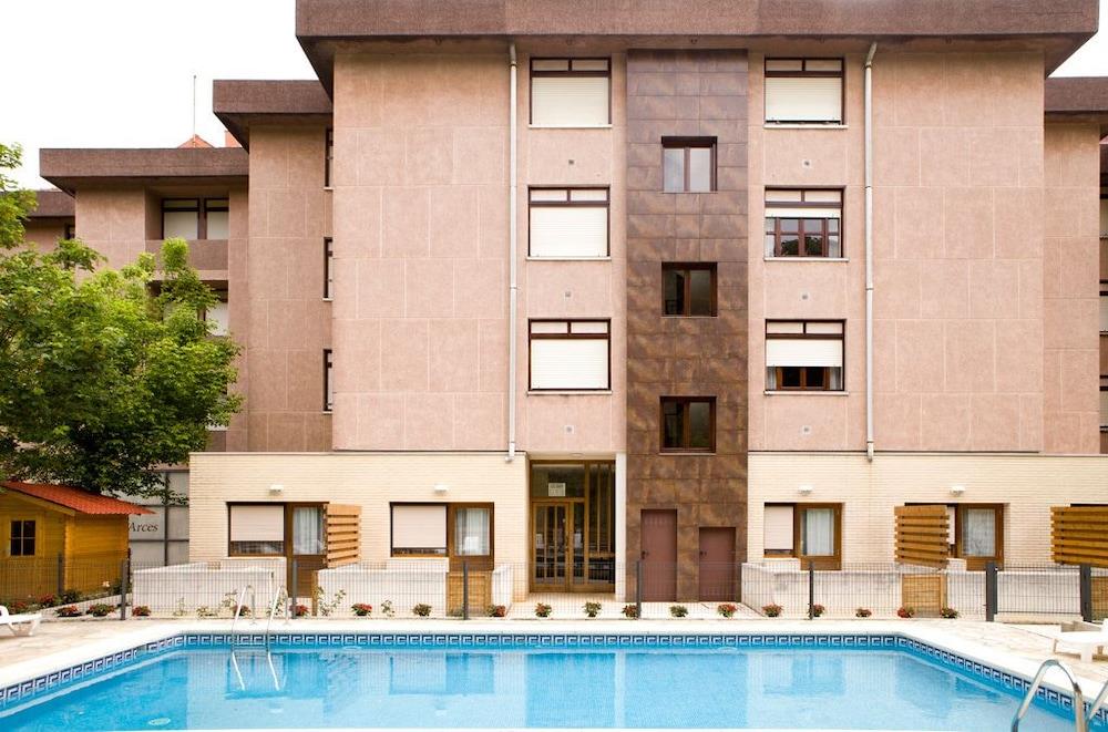 Apartamentos Los Arces