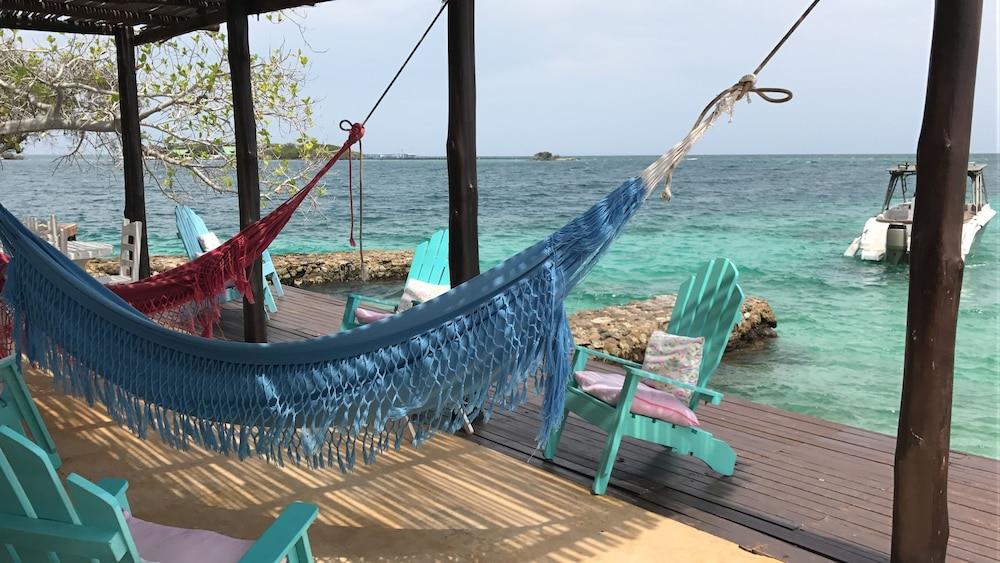 Isla Rosa Boutique By Nomad Guru