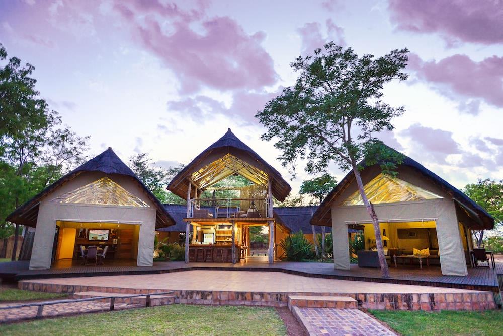 Elephants Eye, Hwange