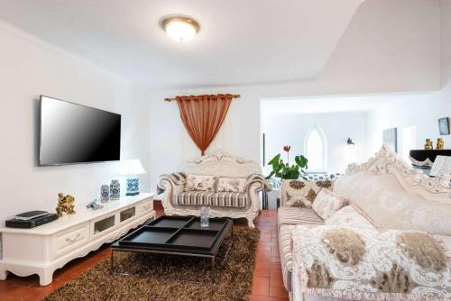 Beguest Casa Birre Guesthouse