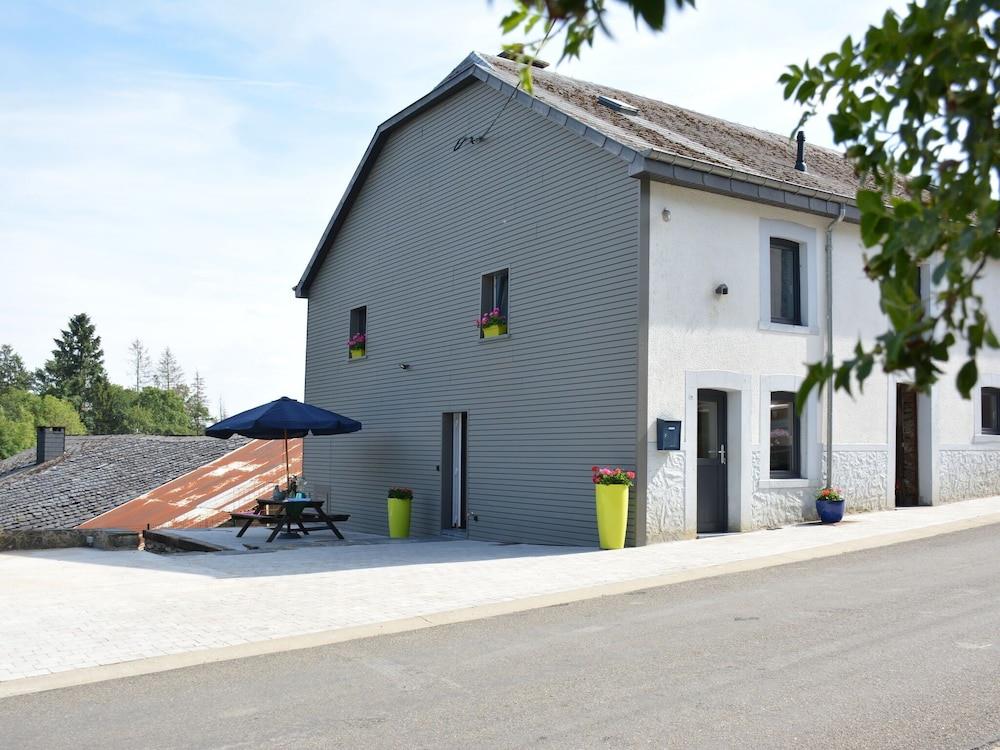 Cozy Holiday Home In Houffaliz With Garden