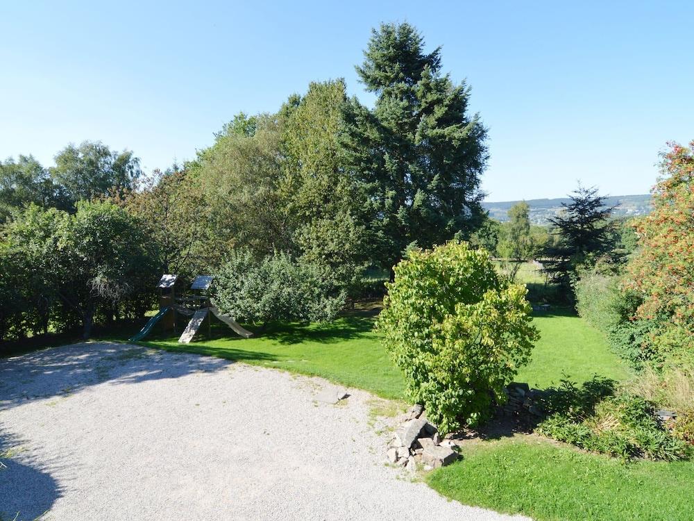 Beautiful Farmhouse In Burtonville With Sauna