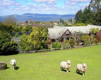 A Panoramic Country Homestay