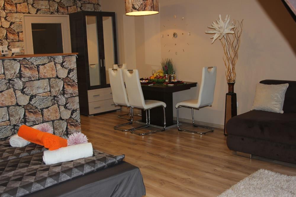 Gold Downtown Apartman