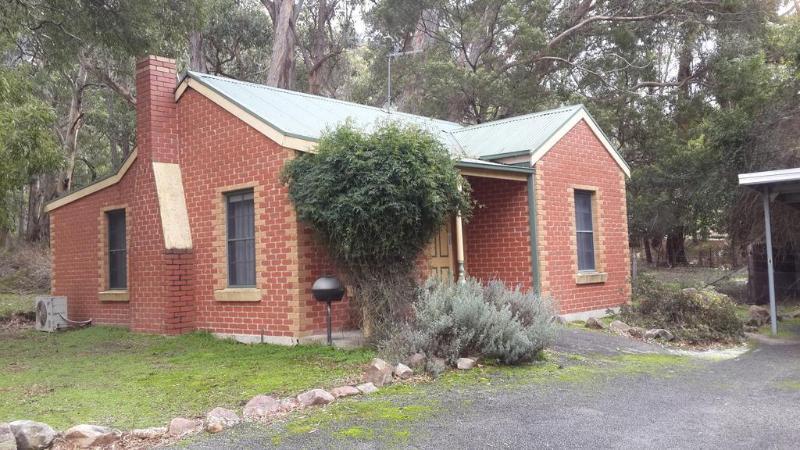 Heatherlie Cottages Halls Gap