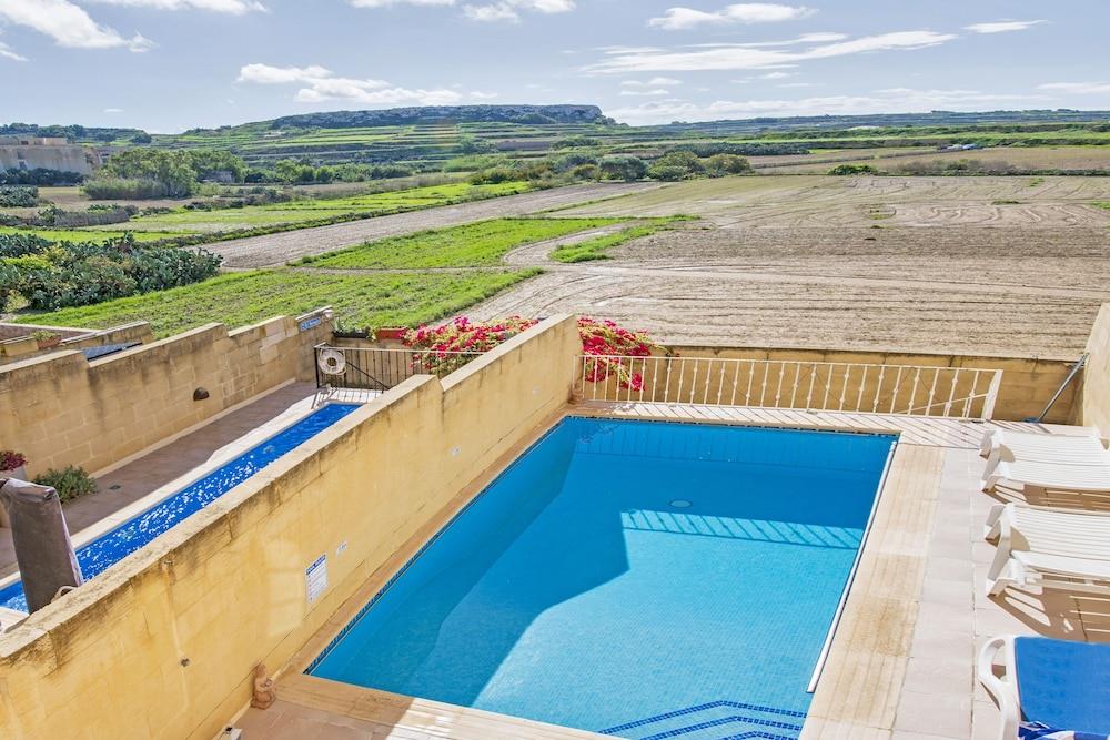 Bertinas Boutique Living